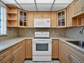 6825 W Flagler St 303, Miami FL 33144