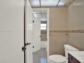6825 W Flagler St 303, Miami FL 33144