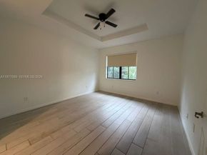 12350 S Village Cir, Davie FL 33325