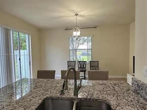 133 SE 28th Ter 8, Homestead FL 33033