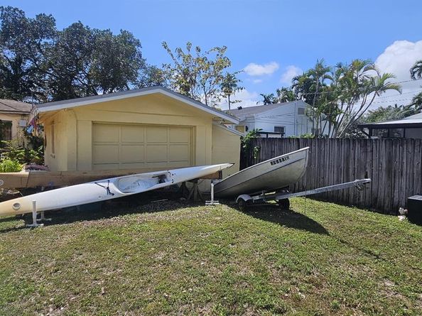 2011 Plunkett St, Hollywood FL 33020