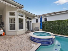 307 Charroux Dr, Palm Beach Gardens FL 33410