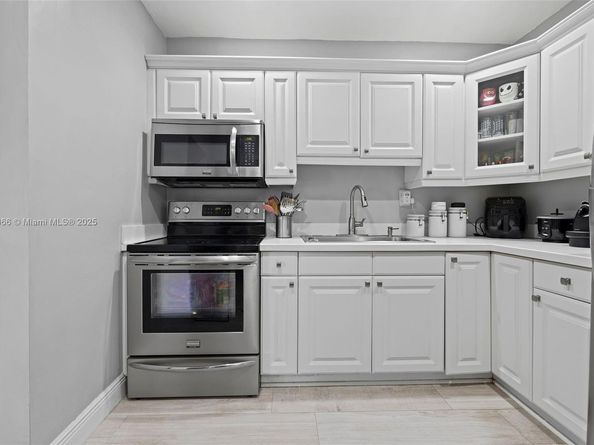 6811 SW 5th Ter, Miami FL 33144