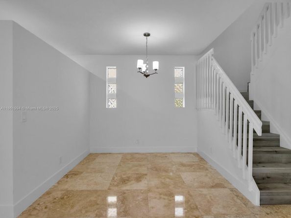 2130 NW 184th Way, Pembroke Pines FL 33029