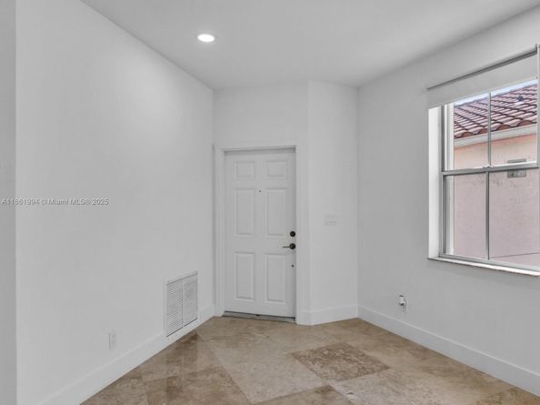 2130 NW 184th Way, Pembroke Pines FL 33029