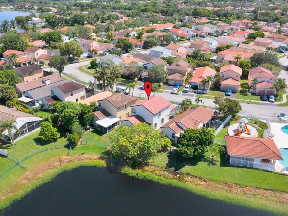 2130 NW 184th Way, Pembroke Pines FL 33029