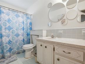 9417 NW 70th Pl, Tamarac FL 33321