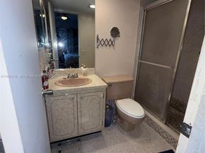 3250 N Palm Aire Dr 508, Pompano Beach FL 33069