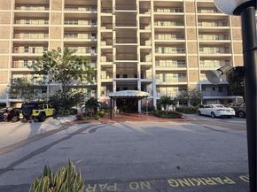 3250 N Palm Aire Dr 508, Pompano Beach FL 33069