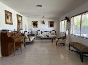 165 SW 130th Ave, Miami FL 33184