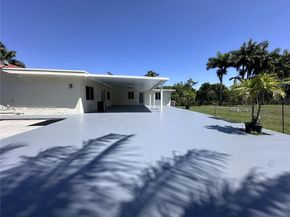 165 SW 130th Ave, Miami FL 33184