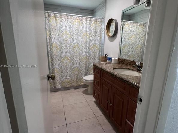 165 SW 130th Ave, Miami FL 33184