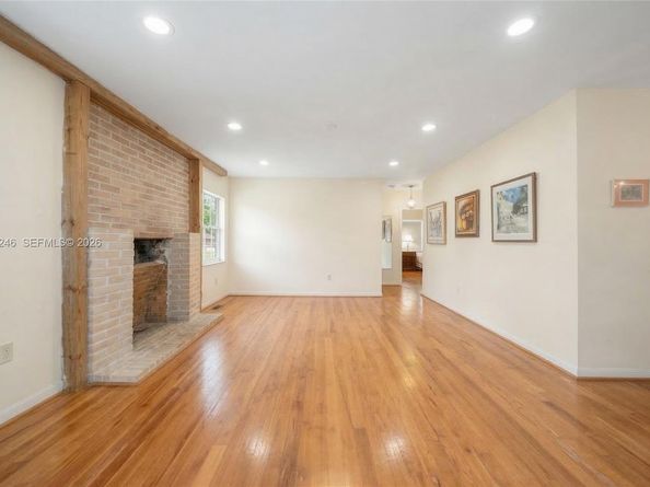 512 Mendoza Ave, Coral Gables FL 33134