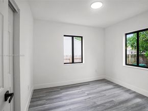 1426 NW 28th St, Miami FL 33142