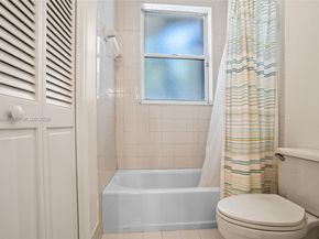 440 Sabal Way, Weston FL 33326