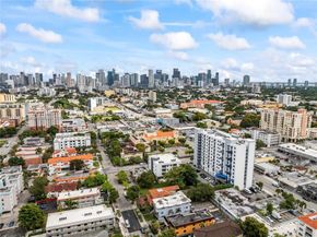 32 NW 14th Ave 103, Miami FL 33125