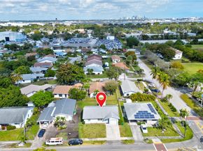 1211 NW 2nd St, Dania Beach FL 33004