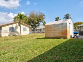 1211 NW 2nd St, Dania Beach FL 33004