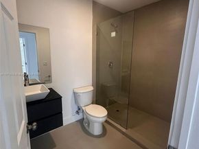 532 NW 17th Ave, Fort Lauderdale FL 33311