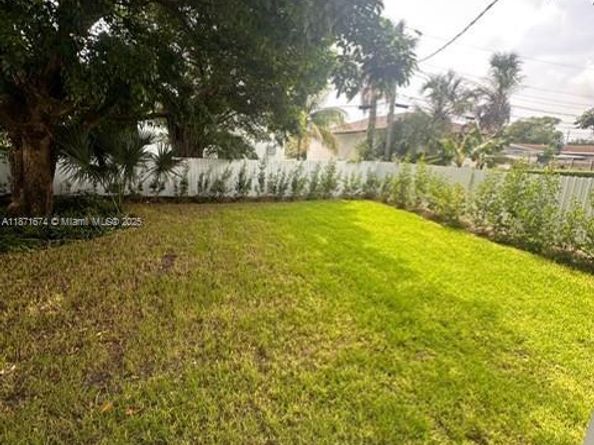 532 NW 17th Ave, Fort Lauderdale FL 33311