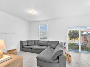 12586 NW 22nd Pl 12586, Miami FL 33167