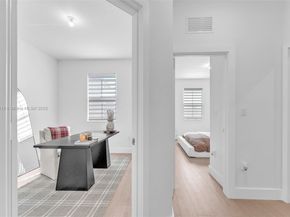 12586 NW 22nd Pl 12586, Miami FL 33167