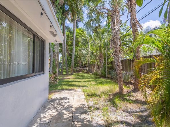 2841 NW 9th Ave, Wilton Manors FL 33311