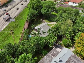 5785 SW 82nd Ave, Miami FL 33143
