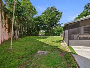 5785 SW 82nd Ave, Miami FL 33143