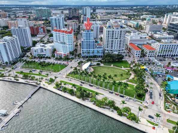 255 Evernia St 1421, West Palm Beach FL 33401