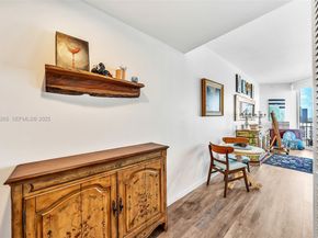 255 Evernia St 1421, West Palm Beach FL 33401