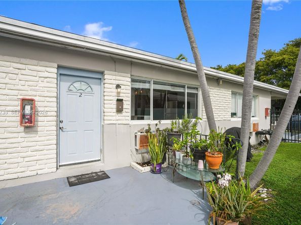730 84th St, Miami Beach FL 33141
