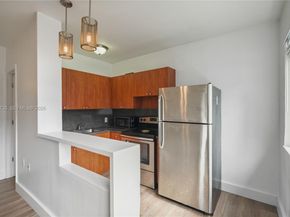 730 84th St, Miami Beach FL 33141