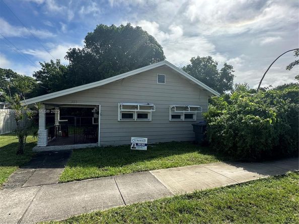 423 S 24th Ave, Hollywood FL 33020