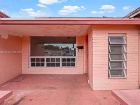 7749 Fairway Blvd, Miramar FL 33023