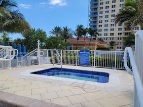 2030 S Ocean Dr Penthouse 2204, Hallandale Beach FL 33009