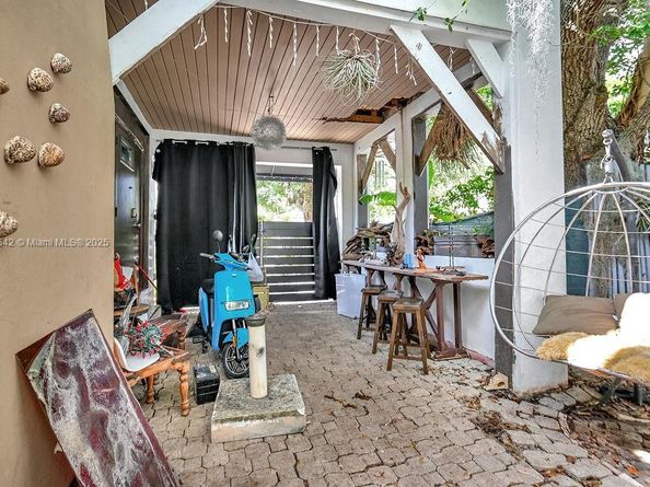455 NE 63rd St, Miami FL 33138