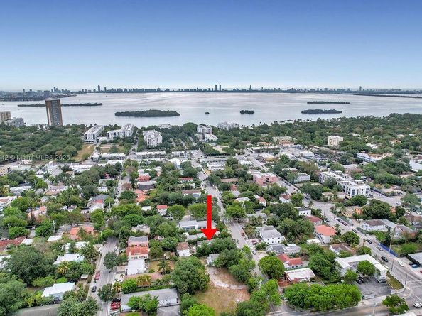 455 NE 63rd St, Miami FL 33138