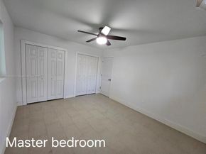 6521 Moseley St, Hollywood FL 33024