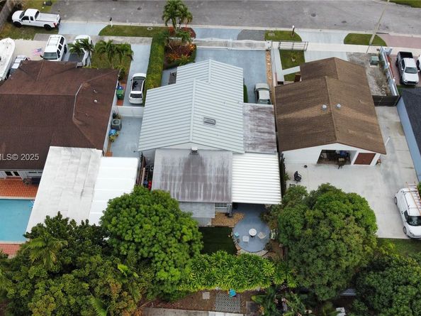 19224 SW 122nd Ct, Miami FL 33177