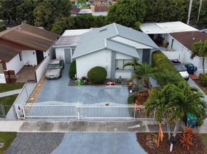 19224 SW 122nd Ct, Miami FL 33177