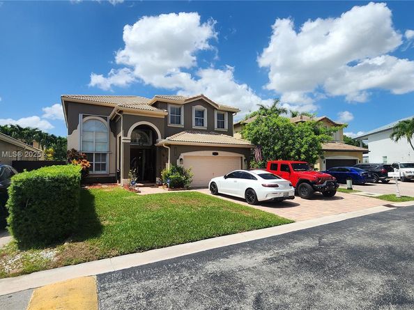 16262 SW 44th Ter, Miami FL 33185