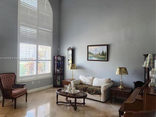 16262 SW 44th Ter, Miami FL 33185
