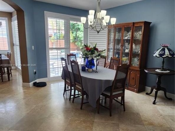 16262 SW 44th Ter, Miami FL 33185