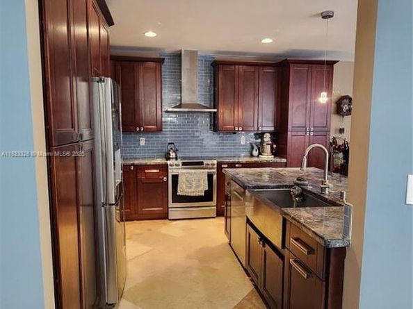 16262 SW 44th Ter, Miami FL 33185