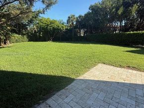 1061 Grove Park Cir, Boynton Beach FL 33436
