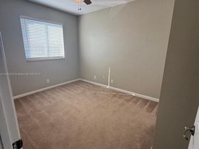 1061 Grove Park Cir, Boynton Beach FL 33436