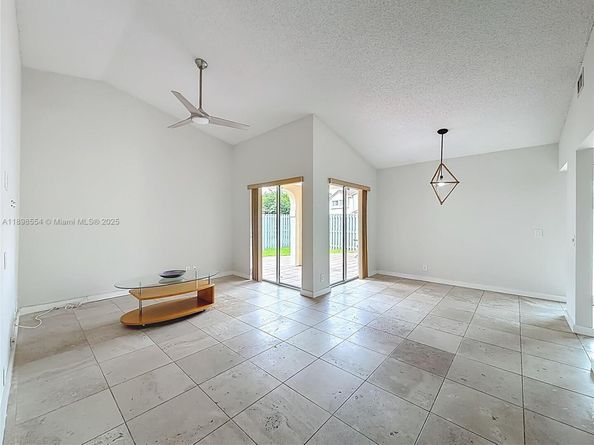 1485 Springside Dr, Weston FL 33326