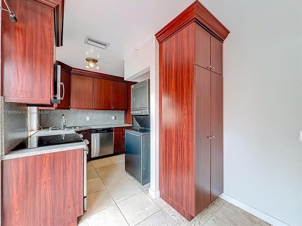 1485 Springside Dr, Weston FL 33326