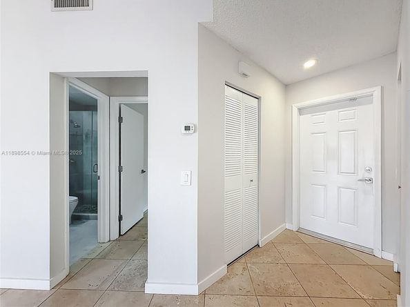 1485 Springside Dr, Weston FL 33326